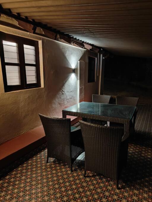 A Quaint Cottage With Rajah'S Seat View. Tulsa Exterior foto